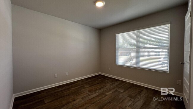 Building Photo - 11186 Elemis Dr