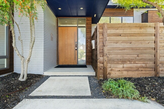 Building Photo - 4156 S Better Dr