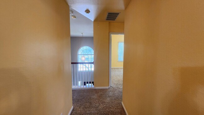 Building Photo - Located In the heart of Stone Oak