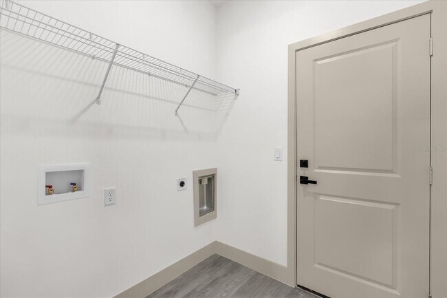 Building Photo - 4717 SW 166th Ln