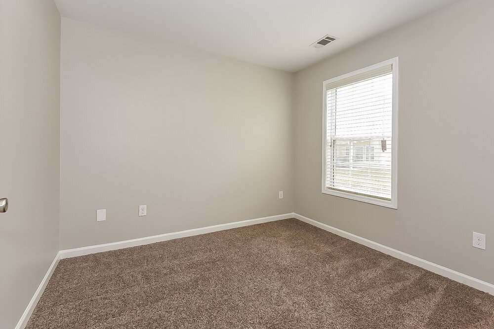 Building Photo - 2482 Folsom St