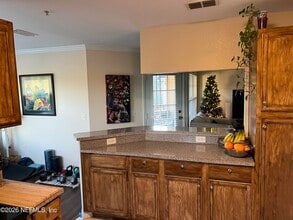 Building Photo - 7800 Point Meadows Dr