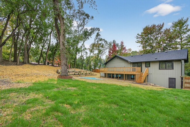 Building Photo - 9704 Captains Dr