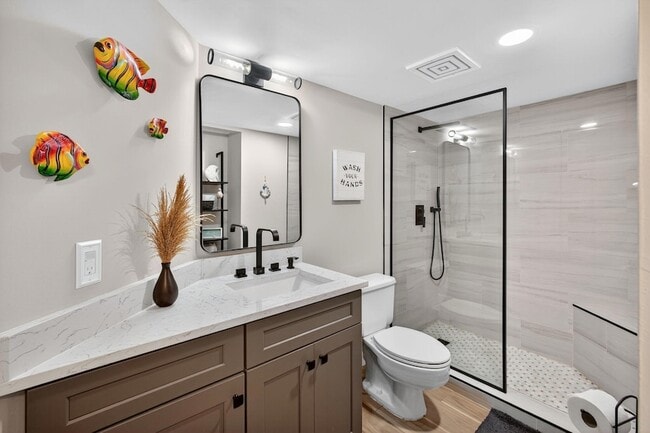 Building Photo - 9650 S Ocean Dr