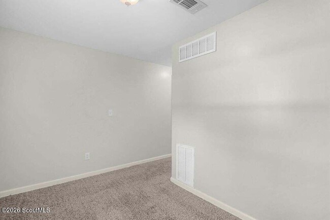 Building Photo - 1025 Lang NE Ln