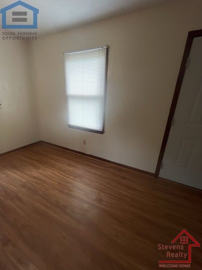 Building Photo - 6051 Nashville Hwy