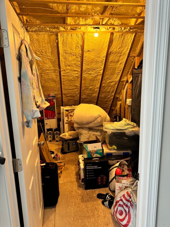 Building Photo - 95 Cherry St