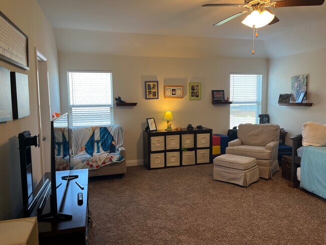 Upstairs game room - 136 Peace Pl