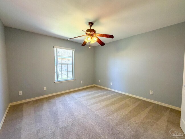 Building Photo - 3977 High Bridge Dr