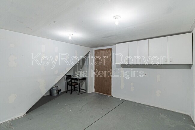 Building Photo - 990 Beech St