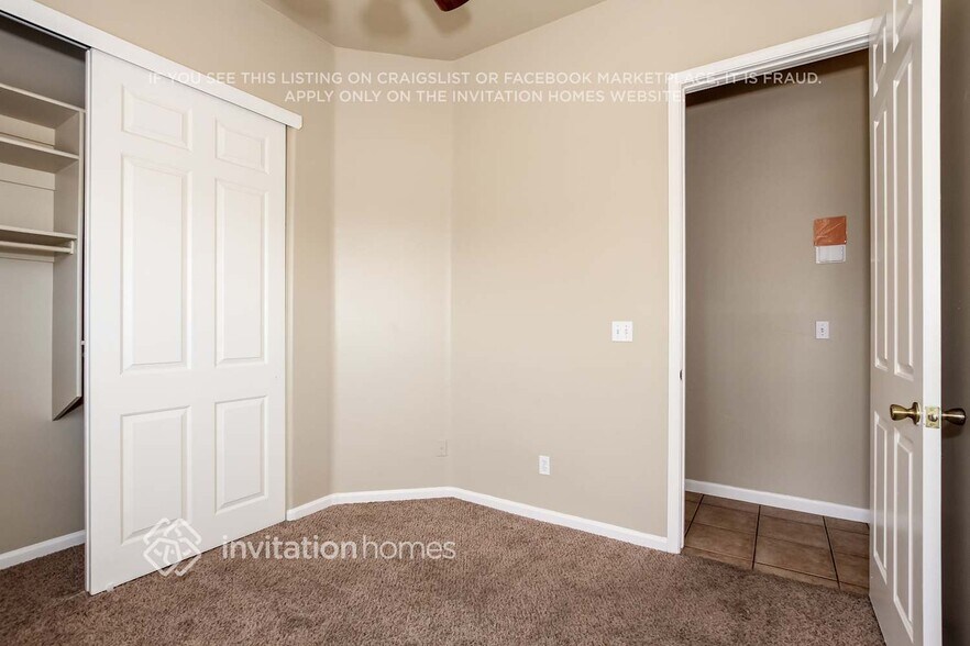 Building Photo - 1017 N 61st Dr