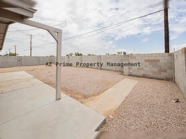 Building Photo - 2062 E Nancy Ln