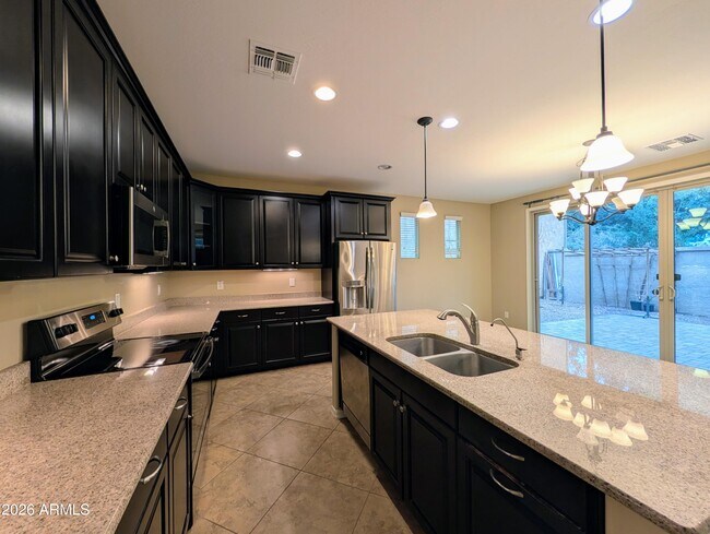 Building Photo - 923 S Osborn Ln