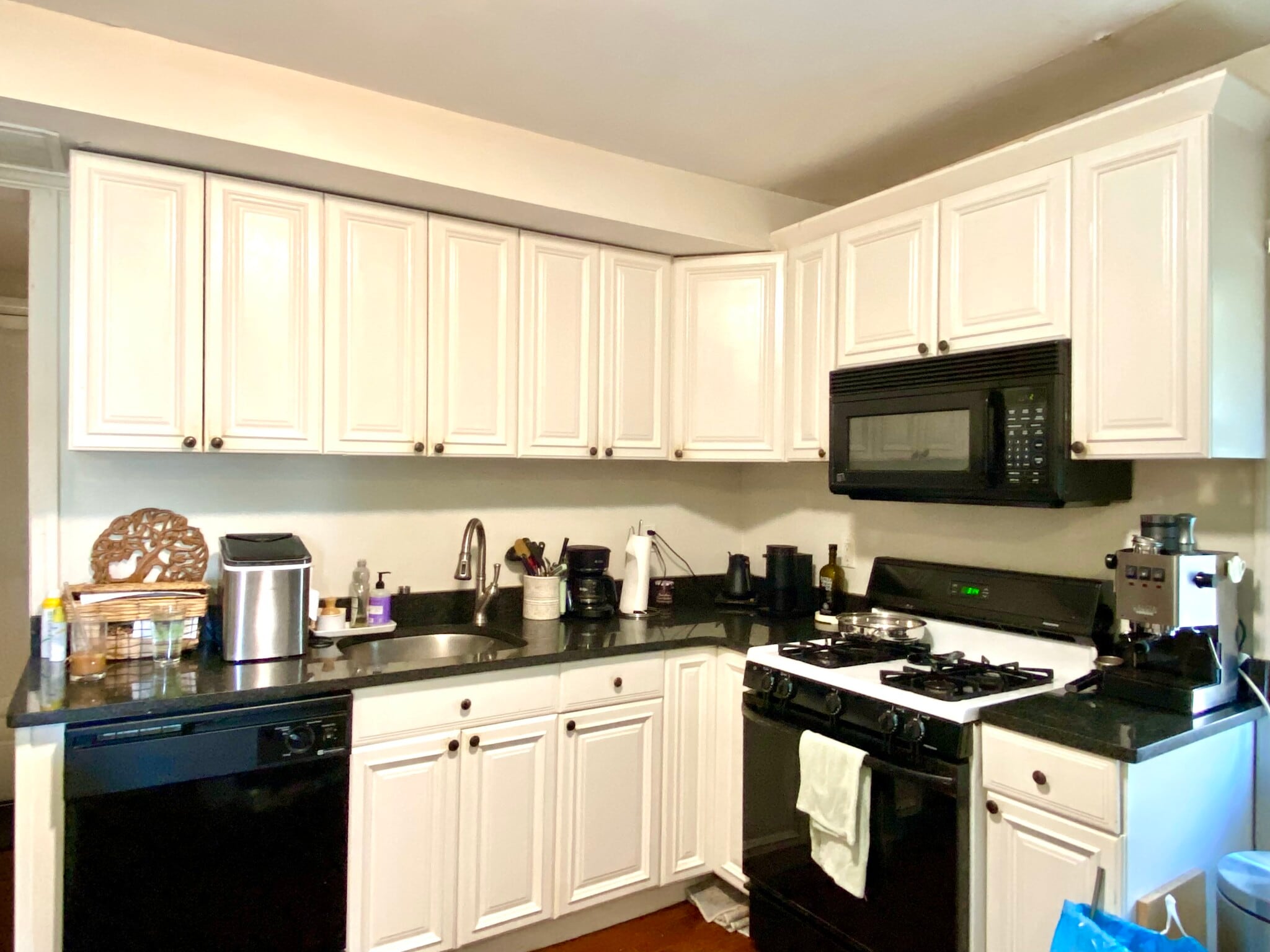 Kitchen - 40 Clark St