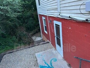 Building Photo - 417 Landau Dr