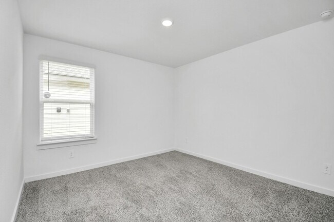 Building Photo - 8519 Swenson Ln