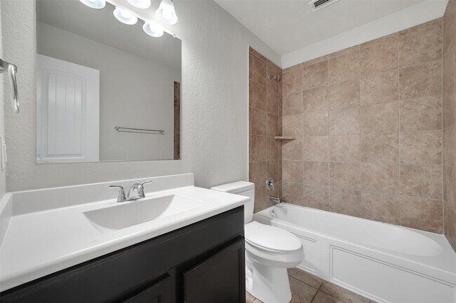 Building Photo - 1209 Evers Dr