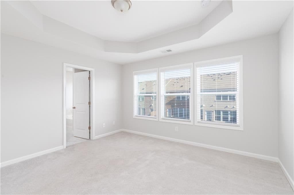Building Photo - 770 Sunset Park Dr