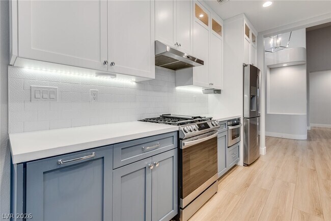 Building Photo - 2508 Sandilands Dr
