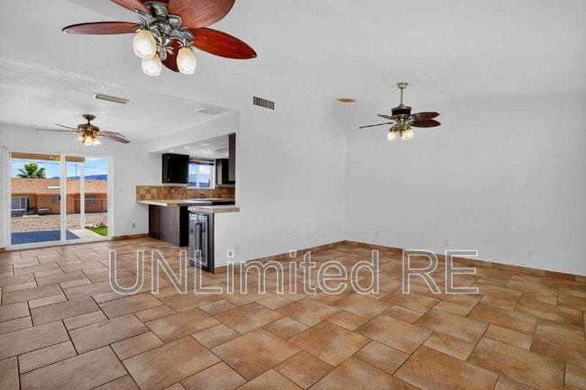 Building Photo - 2250 Atlantic Dr