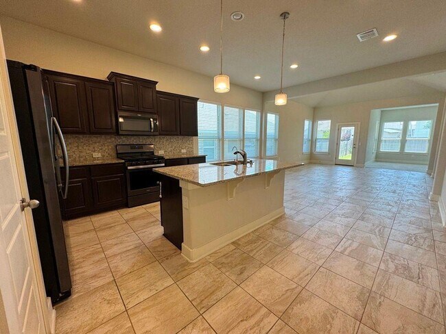 Building Photo - 12008 Reindeer Dr