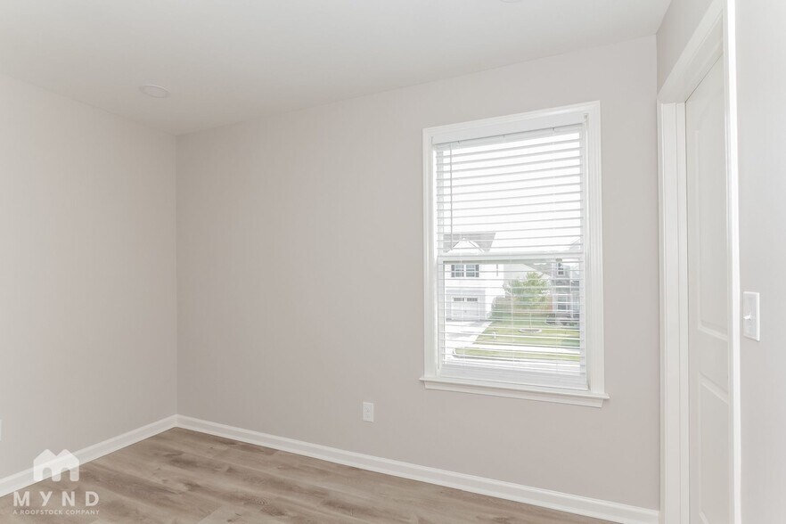 Building Photo - 1001 Nunnery Ln