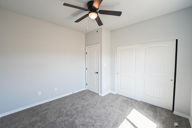 Building Photo - 13135 E 55th Ln