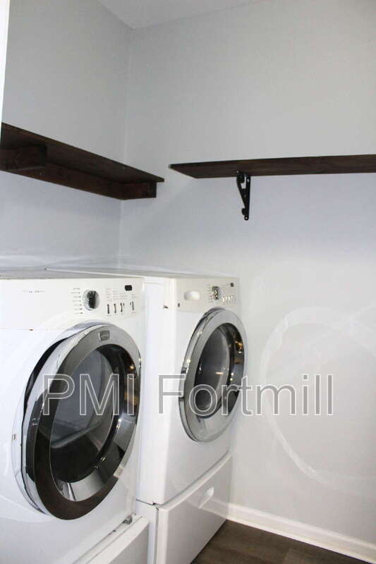 Building Photo - 1147 Spicewood Pines Rd