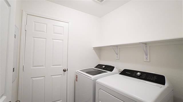 Building Photo - 2043 Pleasant Knoll Cir