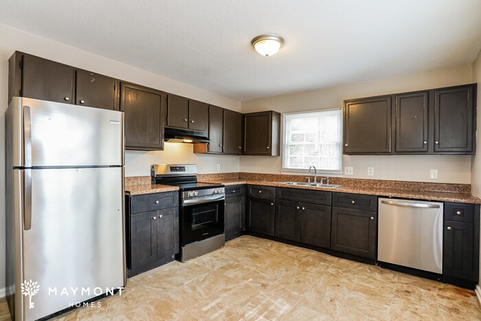 Building Photo - 513 Forest Ridge Rd