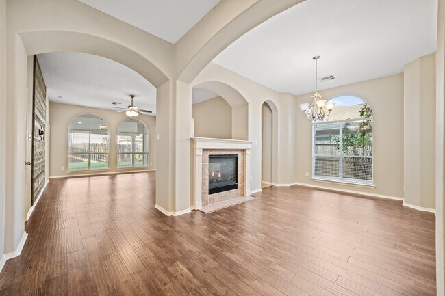 Building Photo - 17218 Double Lilly Dr