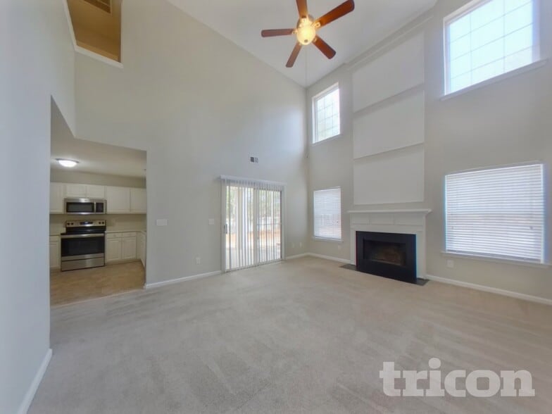 Building Photo - 263 Siddington Way