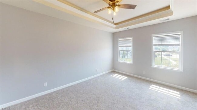 Building Photo - 5203 Lombard St