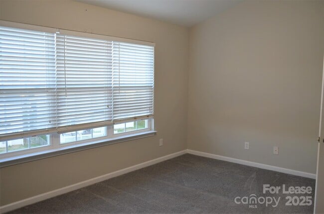 Building Photo - 9712 Walkers Glen Dr NW