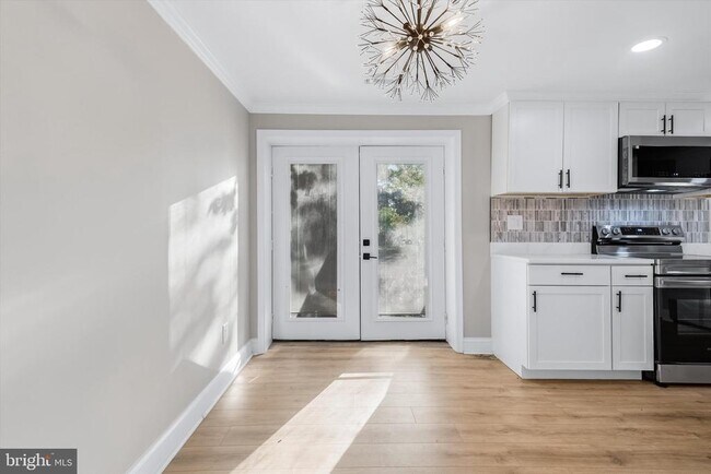 Building Photo - 906 Washington Ave