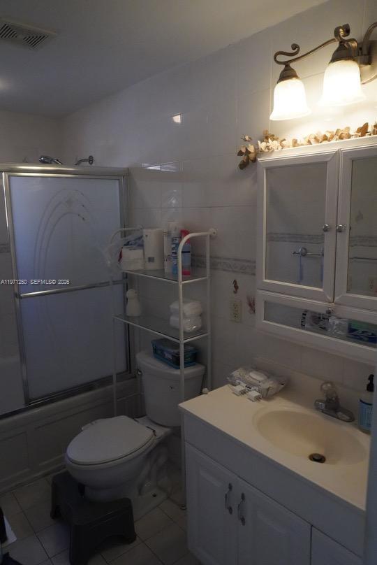 Building Photo - 1389 W 71st St