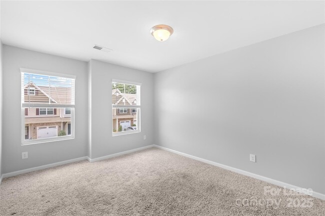 Building Photo - 15013 Savannah Hall Dr