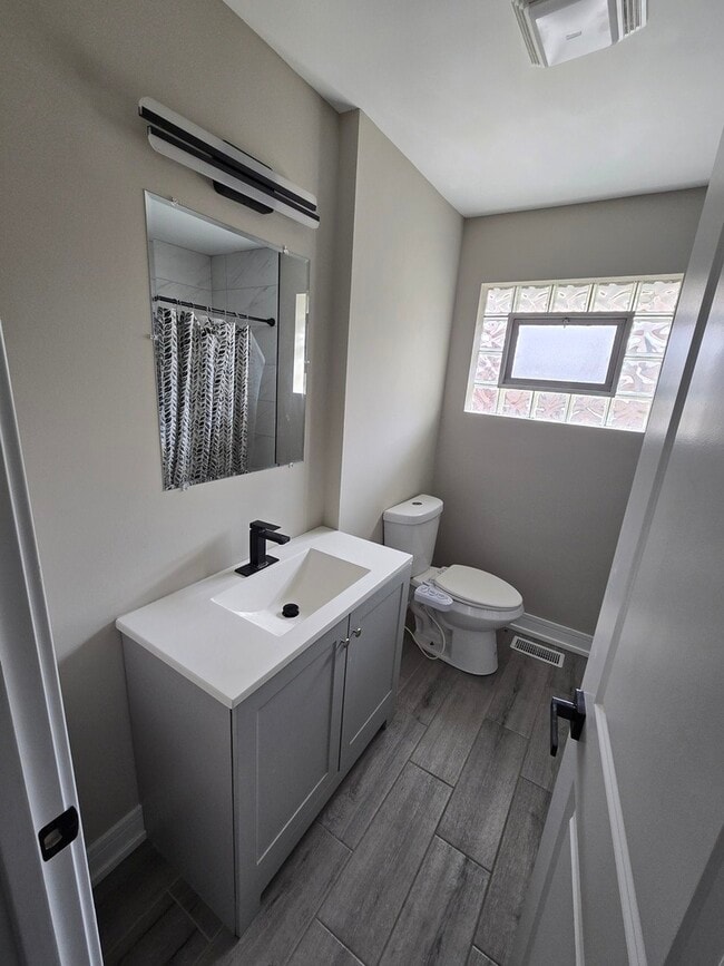 Building Photo - 6024 Birmingham St