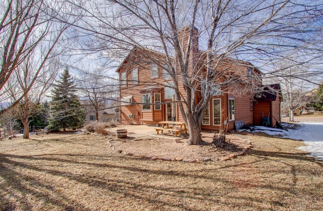 Building Photo - Spacious 4BR Home in Gleneagle!!!