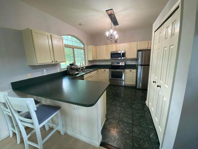 Building Photo - 5628 Versailles Ave E
