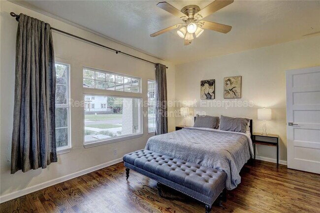 Building Photo - 2208 NW 16th St