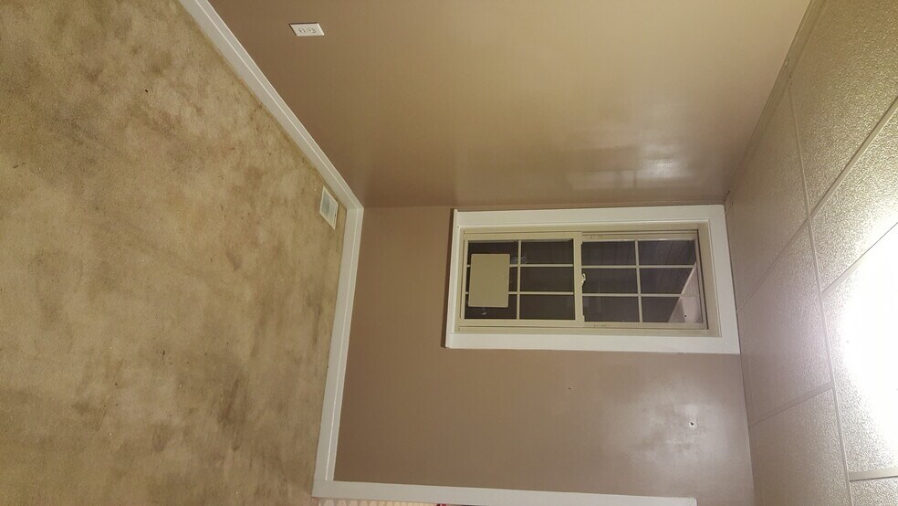 Building Photo - 430 New St