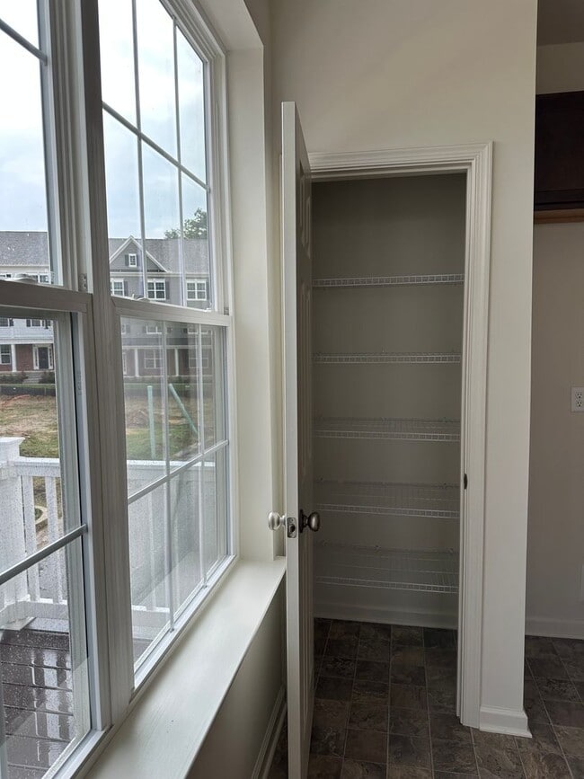 Building Photo - Coming Soon! End unit townhome in Darley G...