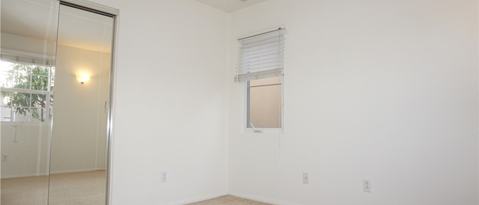 Building Photo - 72 Chantilly-
