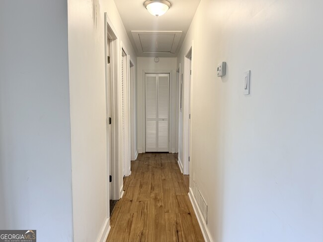 Building Photo - 239 Pope St