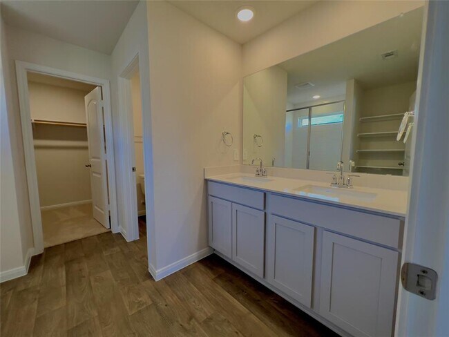 Building Photo - 314 Addison Pl