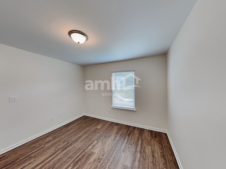 Building Photo - 85 Shelby Ct