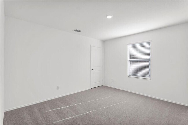 Building Photo - 221 Rodney Boat Rd