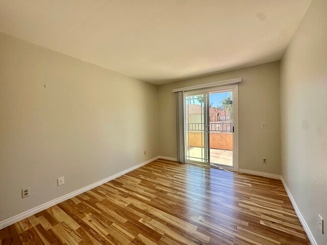 Building Photo - Spacious Updated Home In Desirable 92029 I...