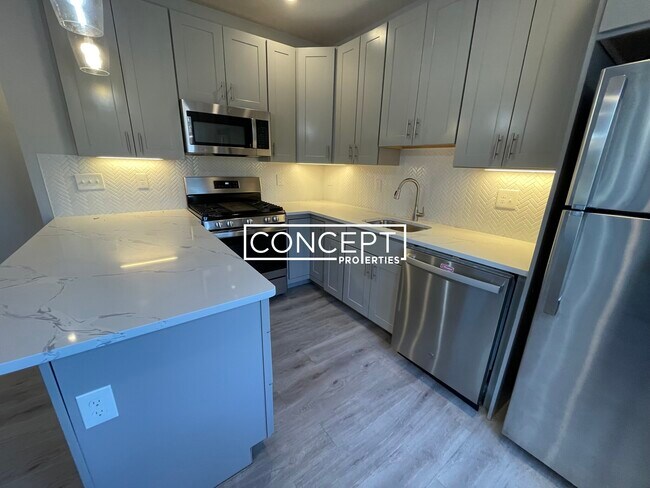 Primary Photo - 84 Fayston St